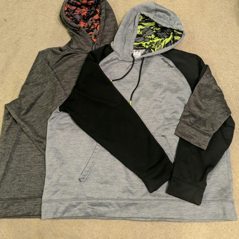 2 Russel hoodie sweatshirts